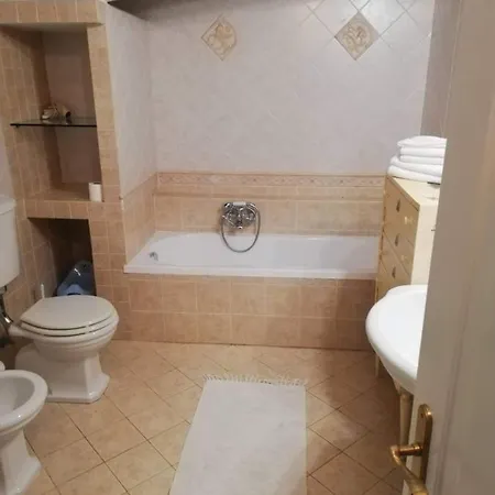 Apartamento Le Celafie Centrale Camaiore
